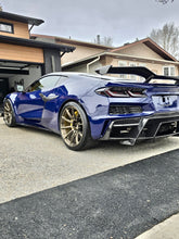 C8 Z07R rear diffuser, 2x2 V weave carbon. Z06/Eray/Stingray fitment